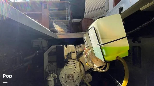 Slide: The Image of Carver 33 Aft Cabin 1992 - 15935733