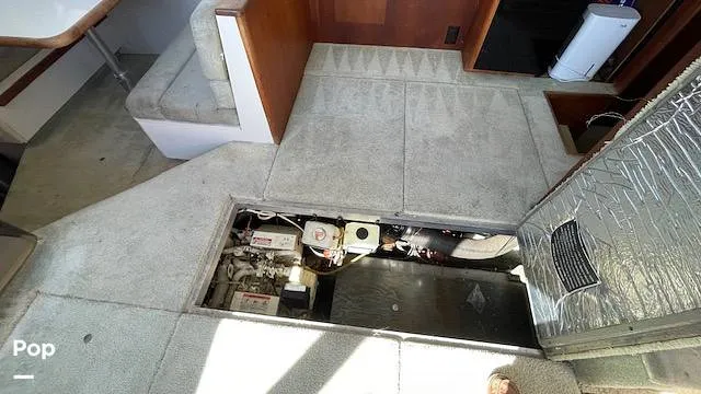 Slide: The Image of Carver 33 Aft Cabin 1992 - 15935734