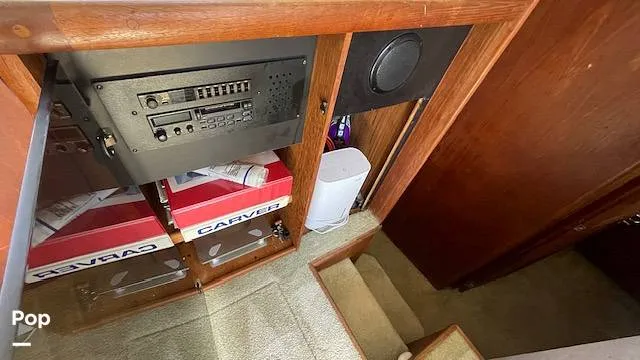 Slide: The Image of Carver 33 Aft Cabin 1992 - 15935736