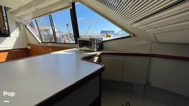 Slide: The Image of Carver 33 Aft Cabin 1992 - 15935741