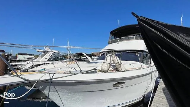 Slide: The Image of Carver 33 Aft Cabin 1992 - 15935711