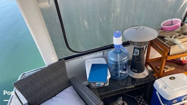 Slide: The Image of Carver Yachts 33 Aft Cabin 1992 - 15935717