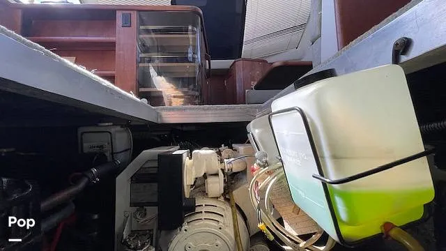 Slide: The Image of Carver Yachts 33 Aft Cabin 1992 - 15935732