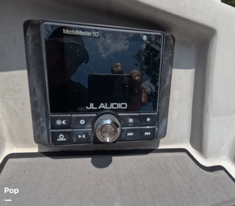 Slide: The Image of Starcraft SVX 191 2022 - 15599793