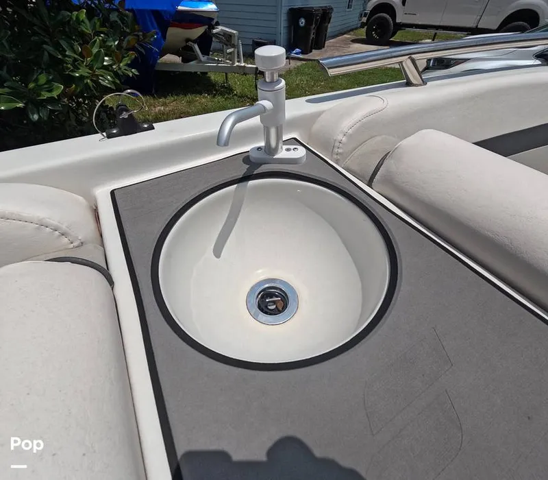 Slide: The Image of Starcraft SVX 191 2022 - 15599796