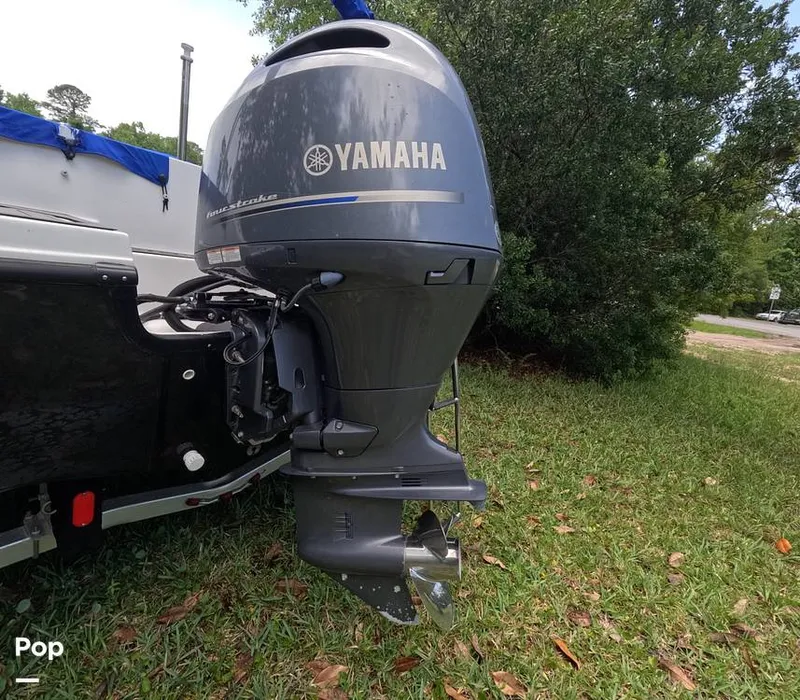 Slide: The Image of Starcraft SVX 191 2022 - 15536340