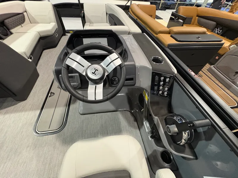 Slide: The Image of Harris Sunliner 230 2026 - 8