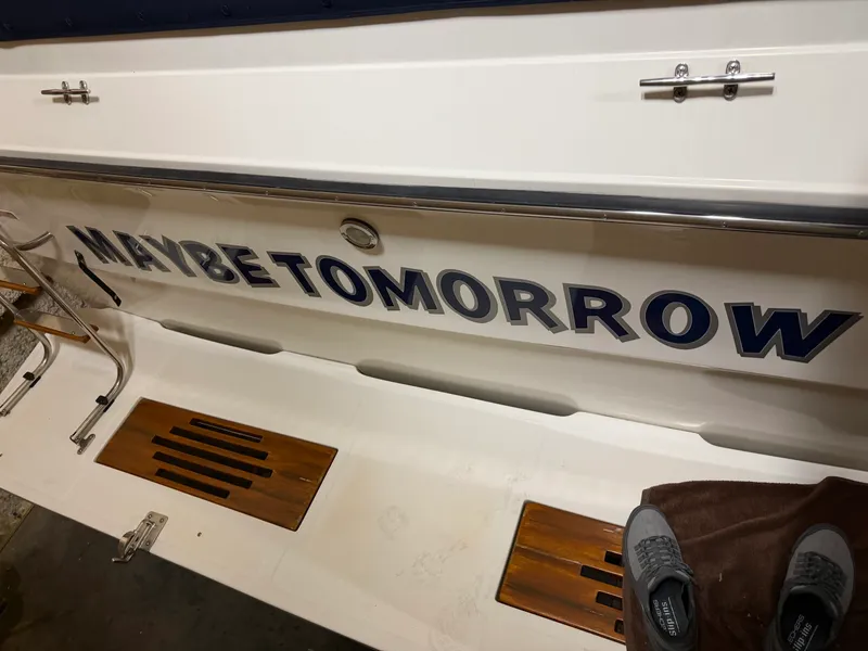 Slide: The Image of Sea Ray 390 EC 1988 - 19