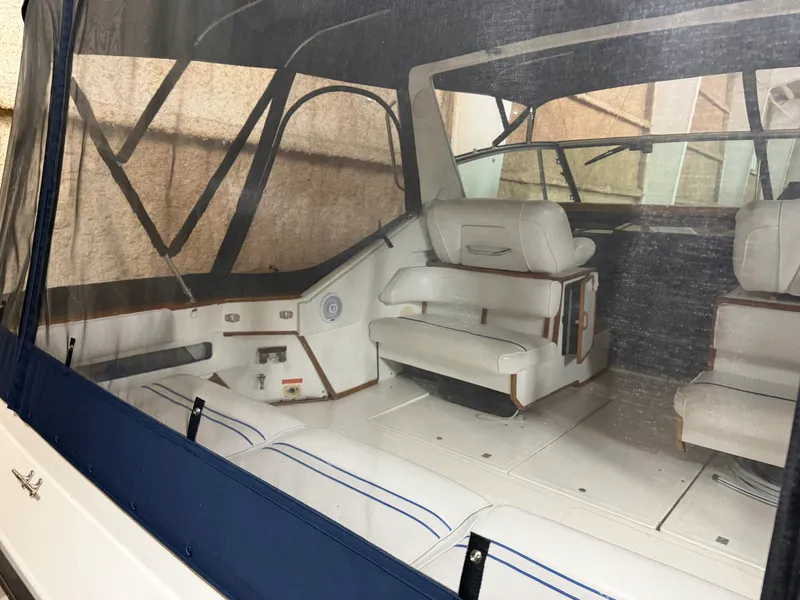 Slide: The Image of Sea Ray 390 EC 1988 - 20