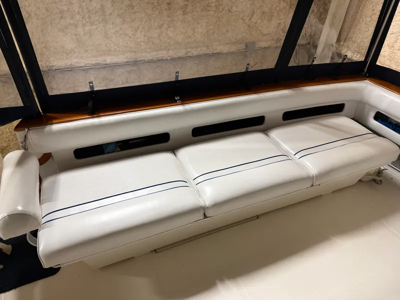 Slide: The Image of Sea Ray 390 EC 1988 - 25