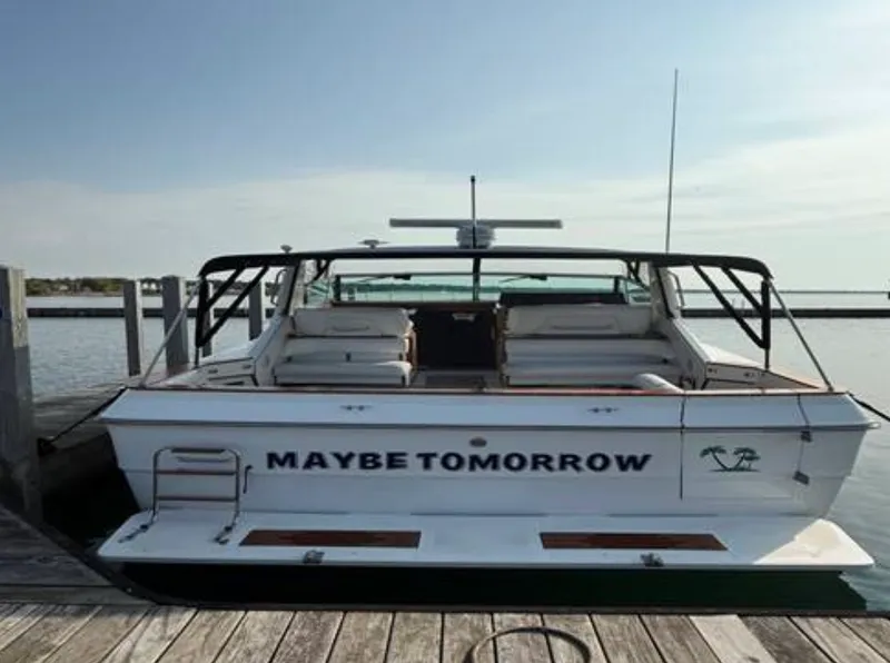 Slide: The Image of Sea Ray 390 EC 1988 - 3