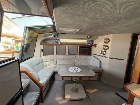 Slide: The Image of Sea Ray 390 EC 1988 - 31