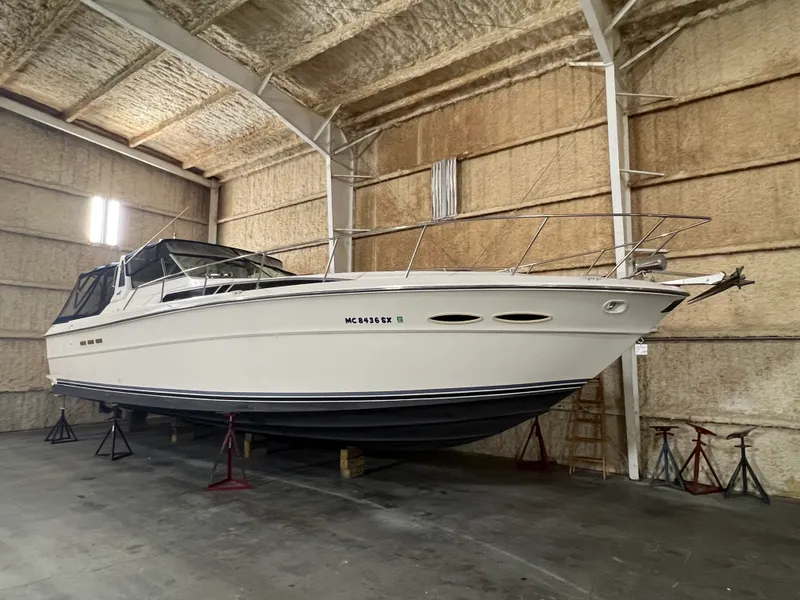 Slide: The Image of Sea Ray 390 EC 1988 - 48