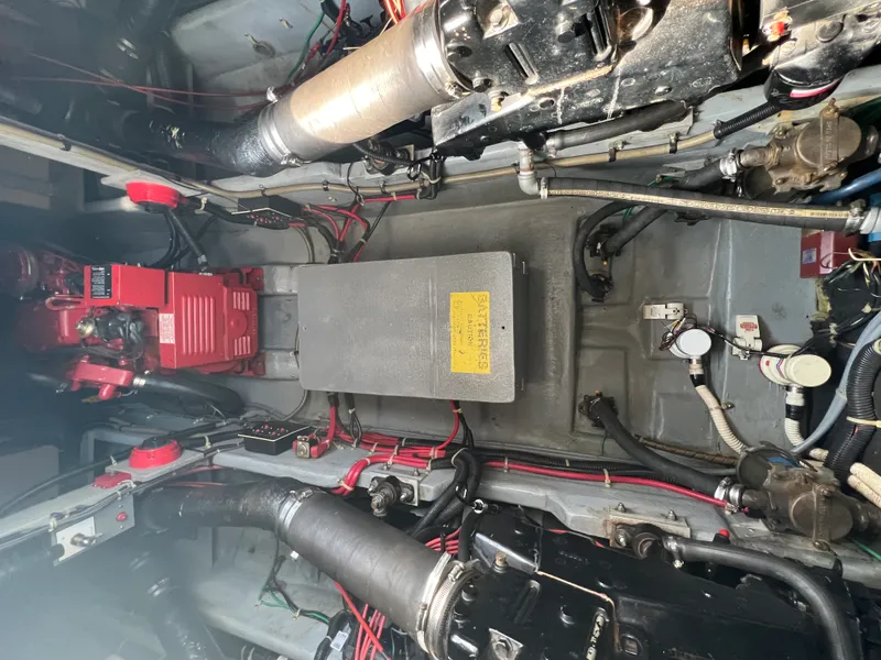 Slide: The Image of Sea Ray 390 EC 1988 - 50