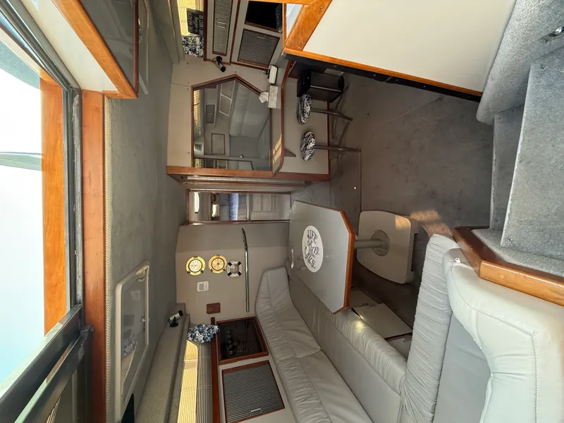 Slide: The Image of Sea Ray 390 EC 1988 - 58