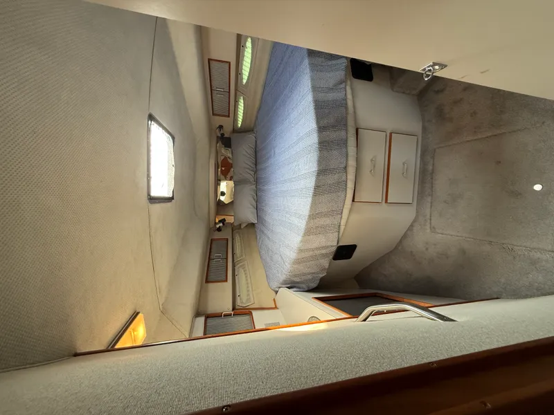 Slide: The Image of Sea Ray 390 EC 1988 - 62