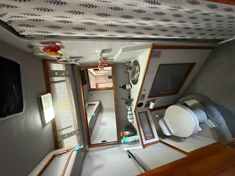 Slide: The Image of Sea Ray 390 EC 1988 - 63