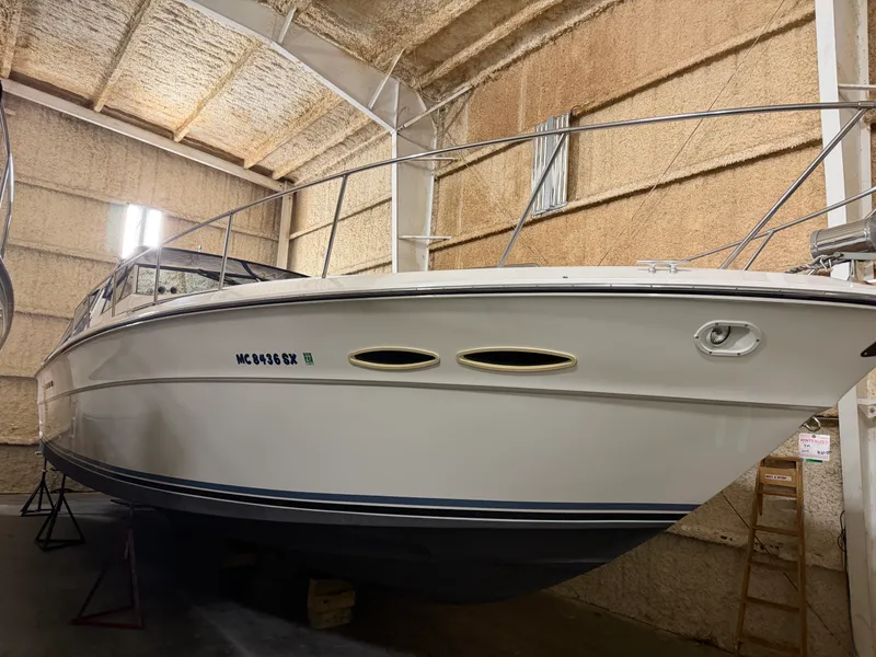 Slide: The Image of Sea Ray 390 EC 1988 - 7