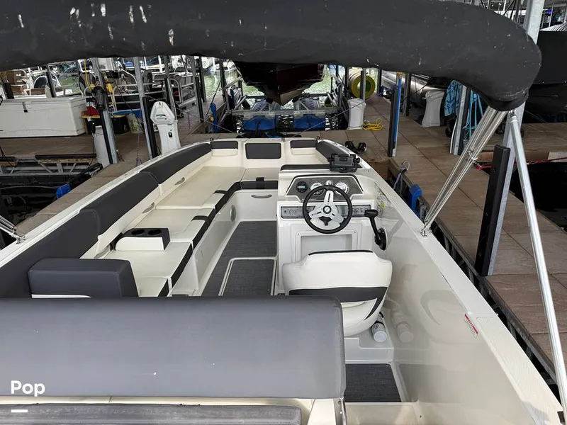 Slide: The Image of Bayliner DX2000 2022 - 15525102