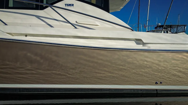 Slide: The Image of Tiara C39 COUPE 2023 - 7