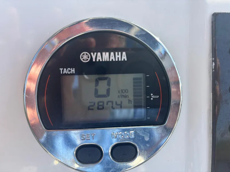 Slide: The Image of Robalo R200ES 2017 - 19