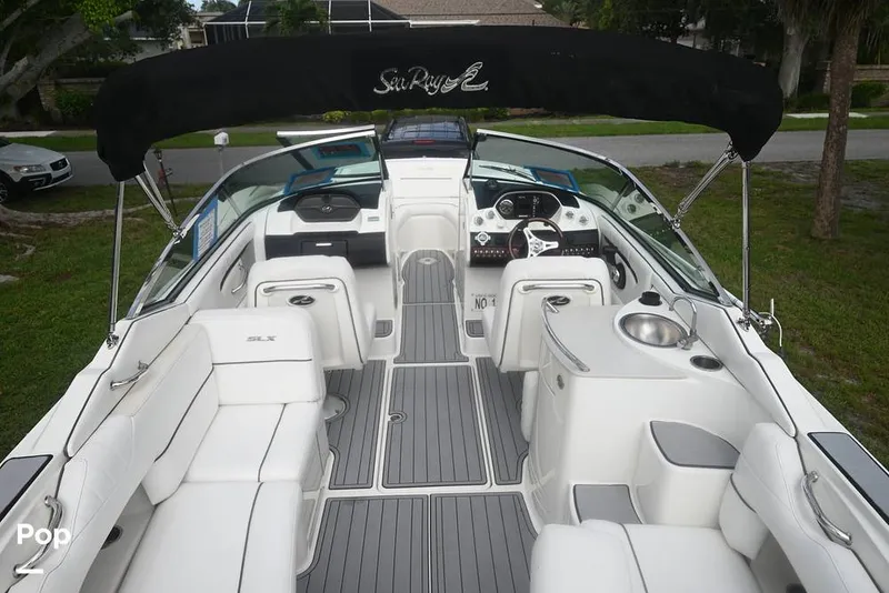 Slide: The Image of Sea Ray SLX 270 50th Anniversary Edition 2009 - 15564781