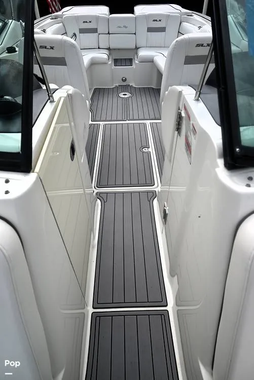Slide: The Image of Sea Ray SLX 270 50th Anniversary Edition 2009 - 15564771