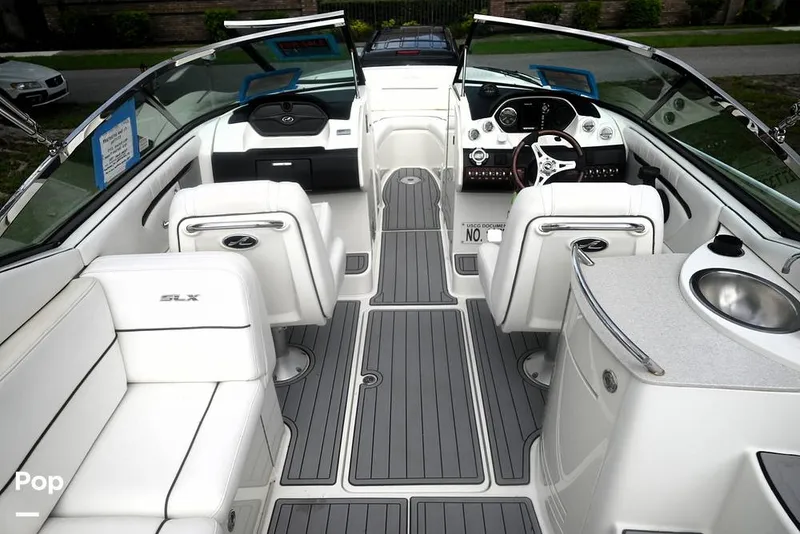 Slide: The Image of Sea Ray SLX 270 50th Anniversary Edition 2009 - 15564777