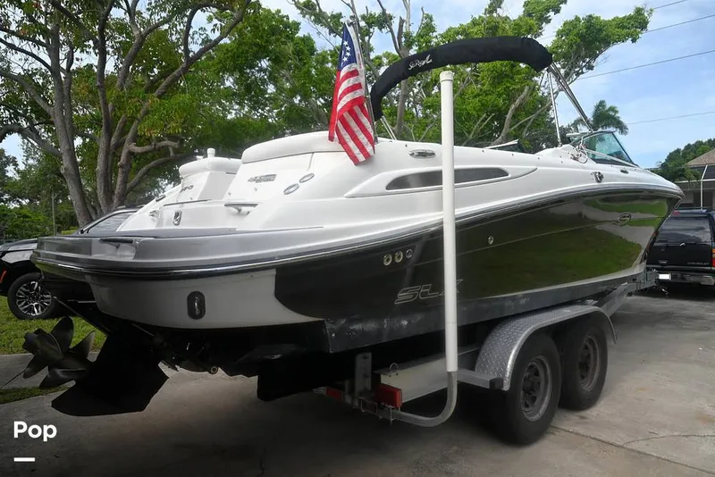Slide: The Image of Sea Ray SLX 270 50th Anniversary Edition 2009 - 15564791