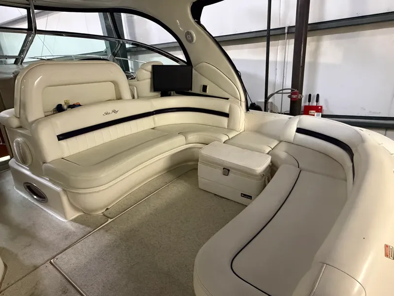 Slide: The Image of Sea Ray 44 SUNDANCER 2006 - 14