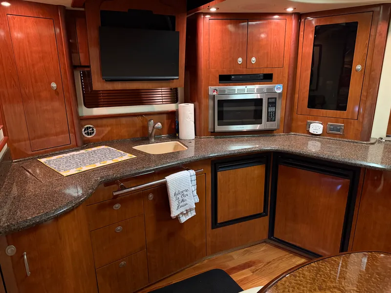 Slide: The Image of Sea Ray 44 SUNDANCER 2006 - 30