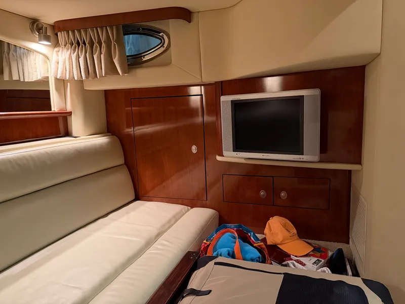 Slide: The Image of Sea Ray 44 SUNDANCER 2006 - 39
