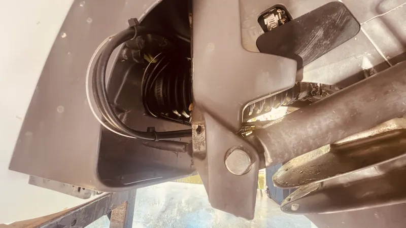 Slide: The Image of Regal 2800 BOWRIDER 2016 - 10