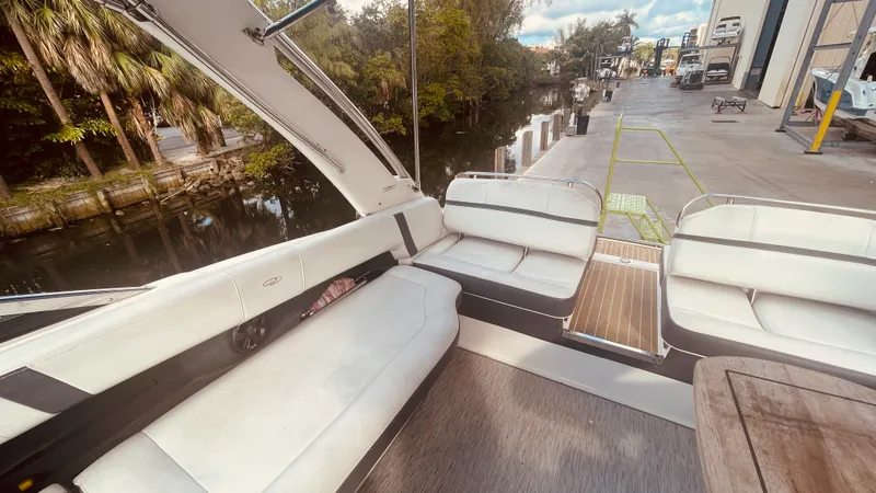 Slide: The Image of Regal 2800 BOWRIDER 2016 - 36