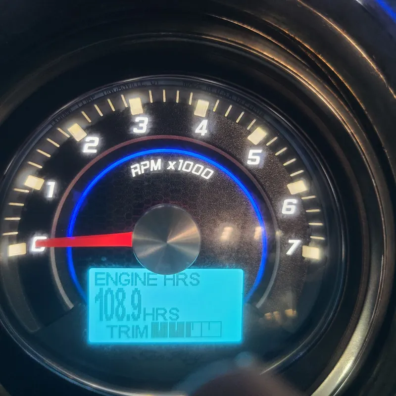 Slide: The Image of Sea Ray 280 SD 2014 - 24