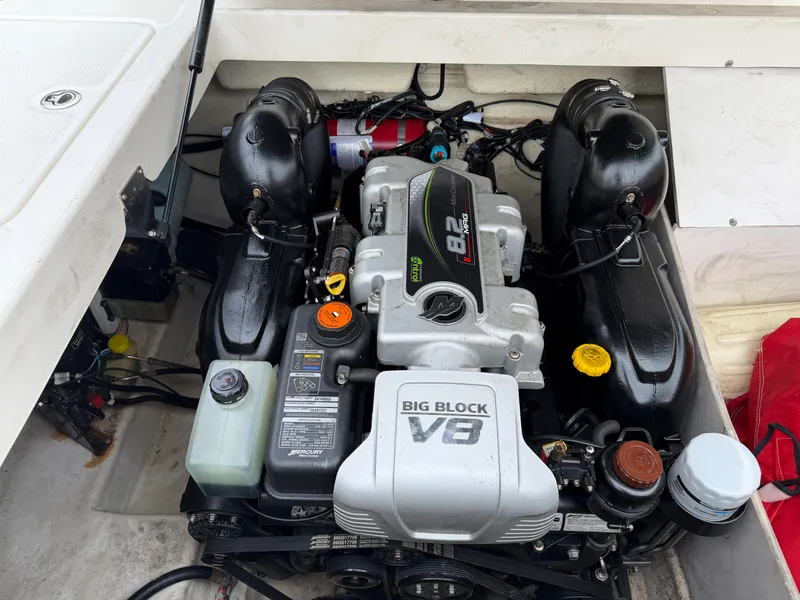 Slide: The Image of Sea Ray 280 SD 2014 - 40