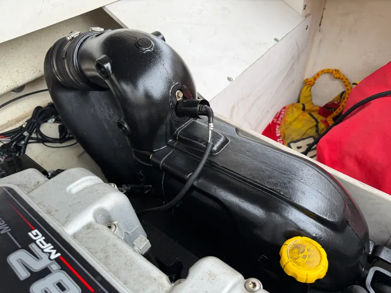 Slide: The Image of Sea Ray 280 SD 2014 - 46