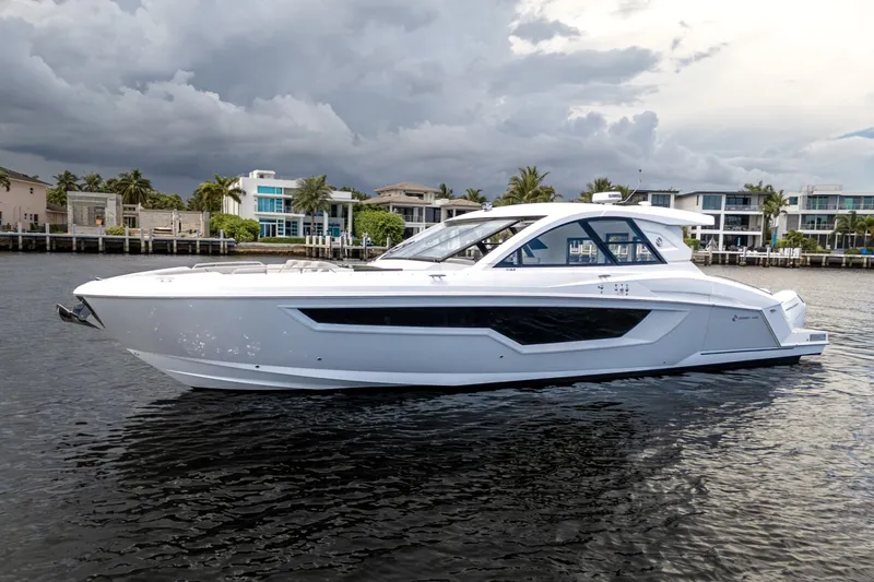 The Image of Cruisers 50GLS OB 2026 - 0