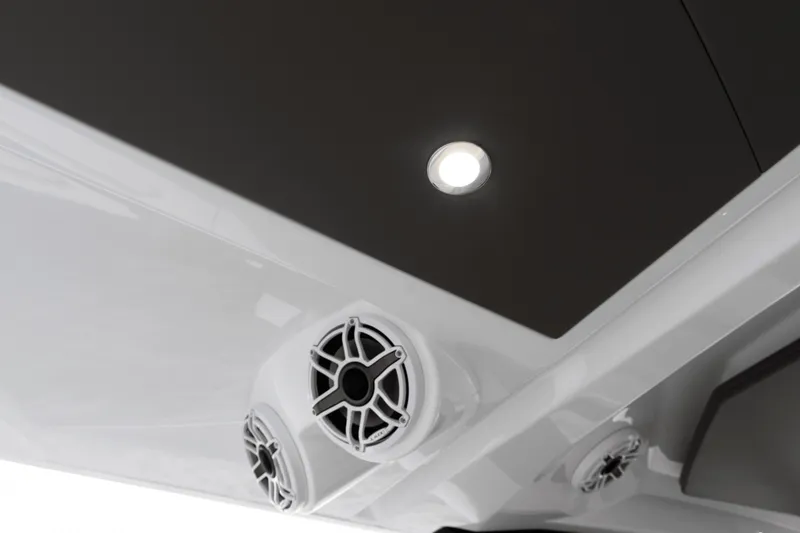 Slide: The Image of Cruisers Yachts 50GLS OB 2026 - 123