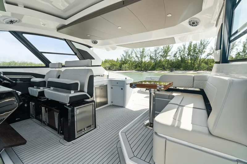 Slide: The Image of Cruisers Yachts 50GLS OB 2026 - 90