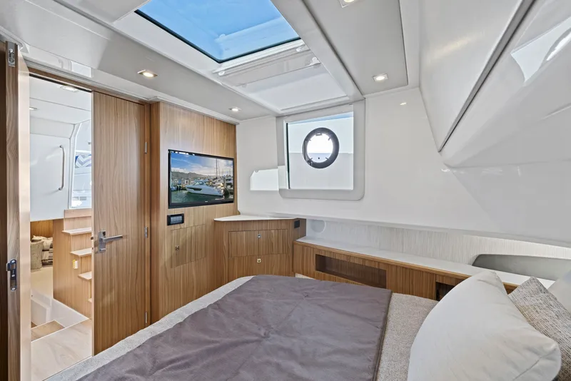 Slide: The Image of Cruisers 50GLS OB 2026 - 33