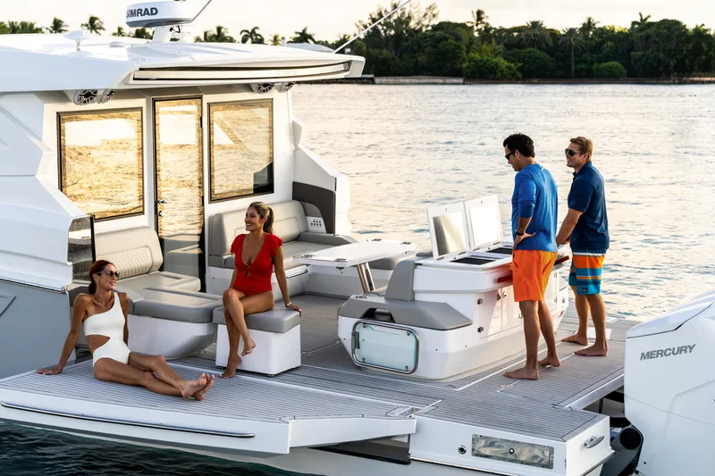 Slide: The Image of Cruisers Yachts 50GLS OB 2026 - 18