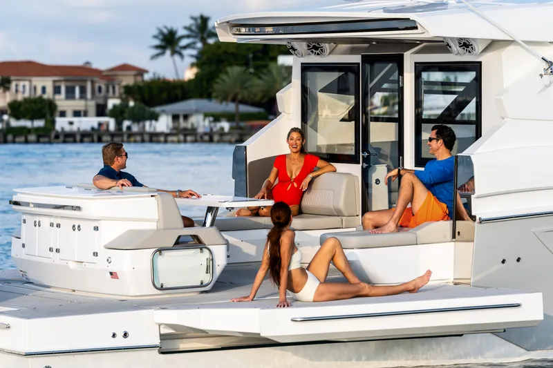 Slide: The Image of Cruisers Yachts 50GLS OB 2026 - 20