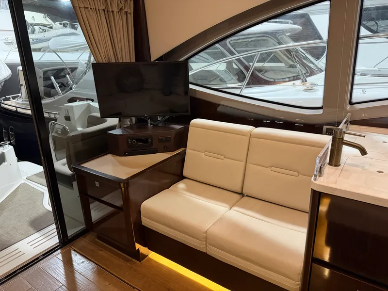 Slide: The Image of Sea Ray Sundancer 400 2017 - 18