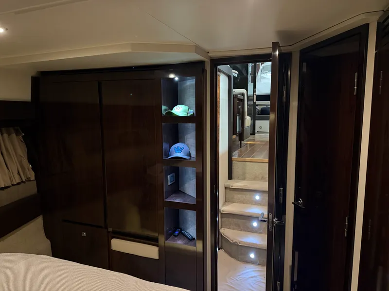 Slide: The Image of Sea Ray Sundancer 400 2017 - 29