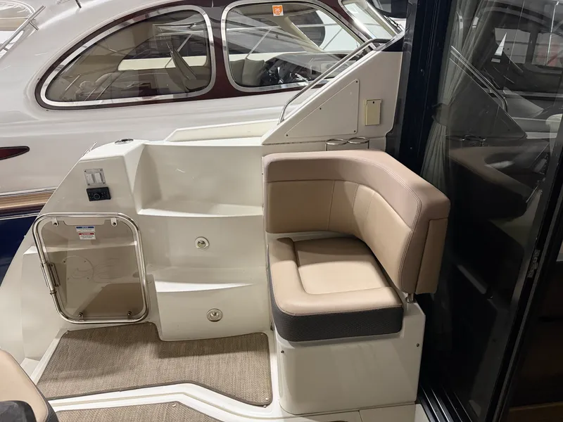 Slide: The Image of Sea Ray Sundancer 400 2017 - 8