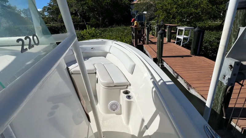 Slide: The Image of Sailfish 220 CC 2015 - 5