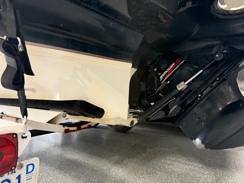 Slide: The Image of Sea Ray 220 SUNDECK 2003 - 107