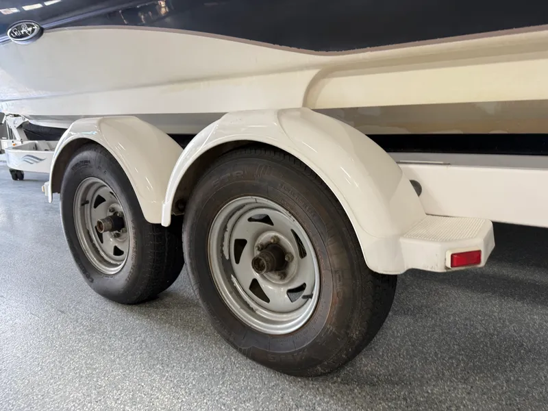 Slide: The Image of Sea Ray 220 SUNDECK 2003 - 108