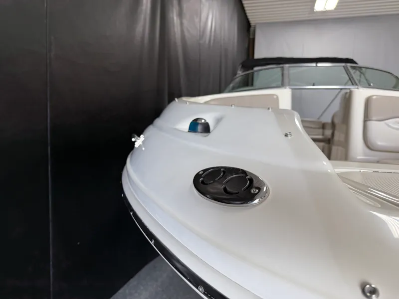 Slide: The Image of Sea Ray 220 SUNDECK 2003 - 113